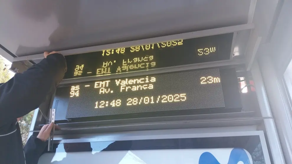 Installation de panneaux d'information en temps réel par la EMT de Valence