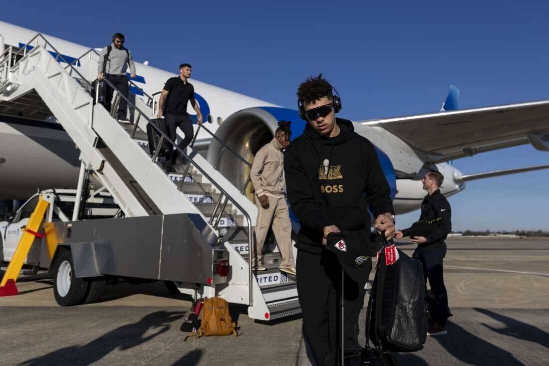 Patrick Mahomes des Kansas City Chiefs arrive à l'aéroport de La Nouvelle-Orléans.