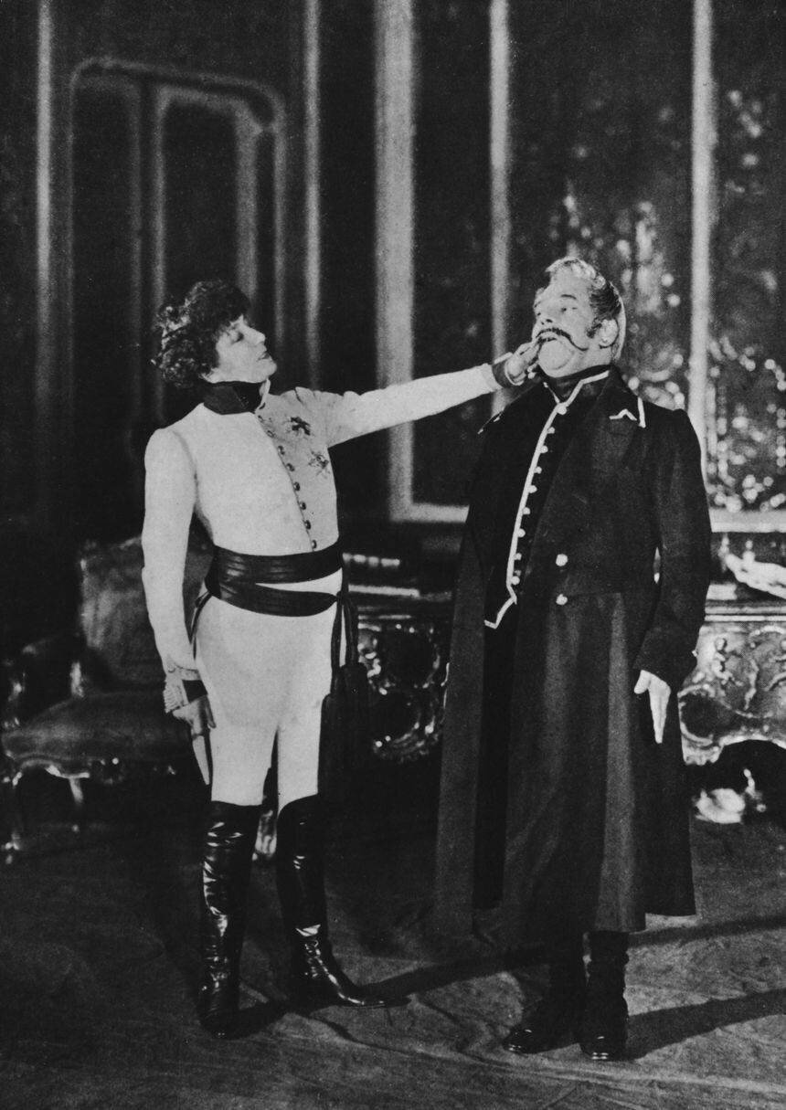 Sarah Bernhardt jouant Napoléon II dans L'Aiglon