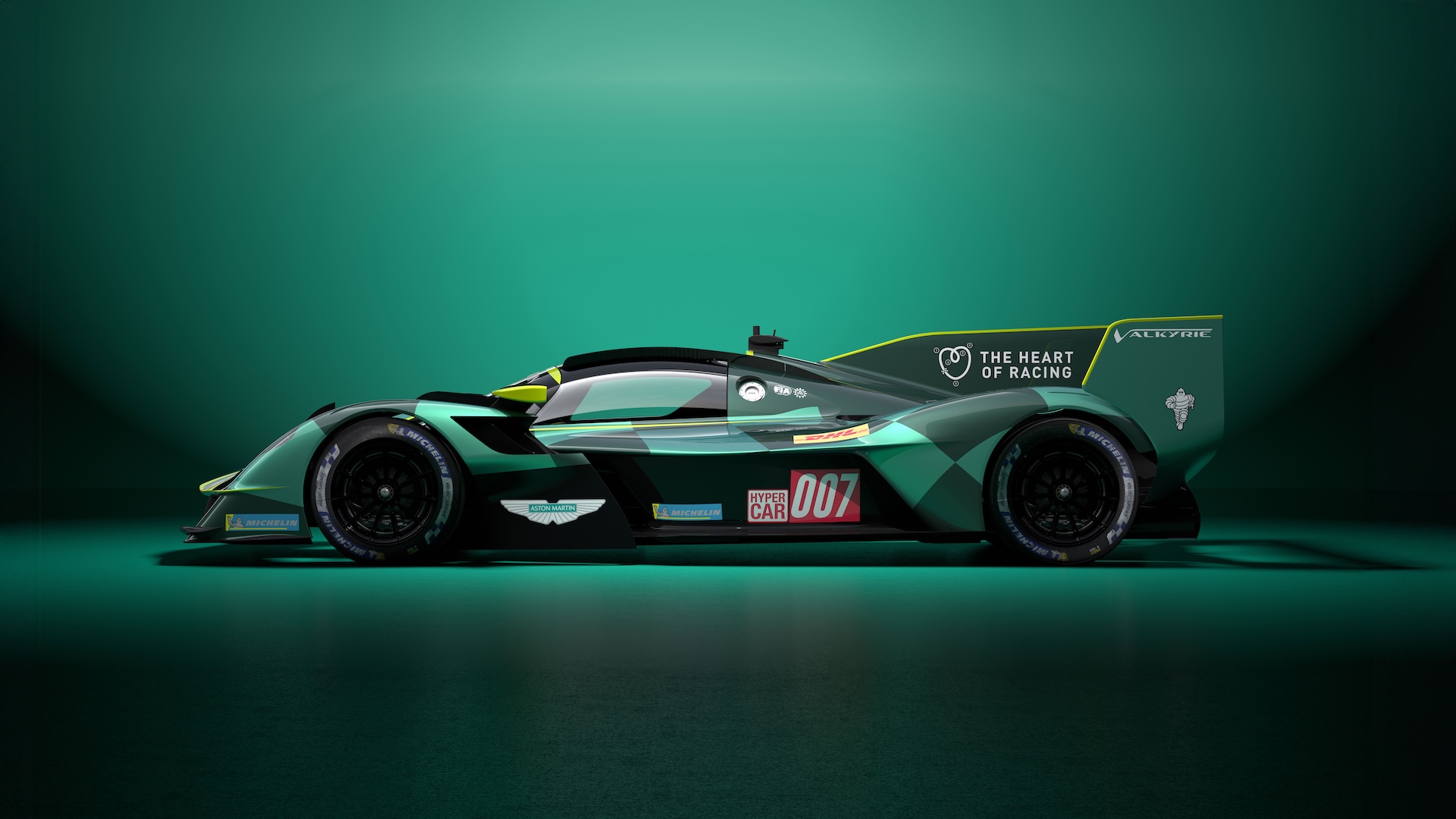 Aston Martin Valkyrie sur le circuit de Le Mans