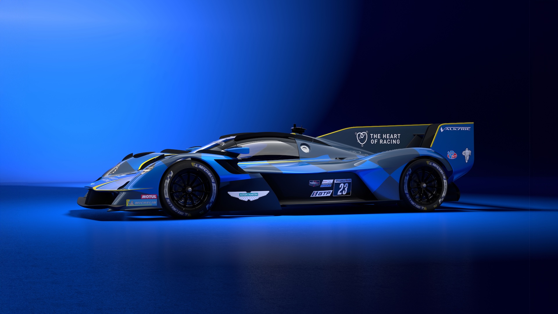 Aston Martin Valkyrie sur le circuit
