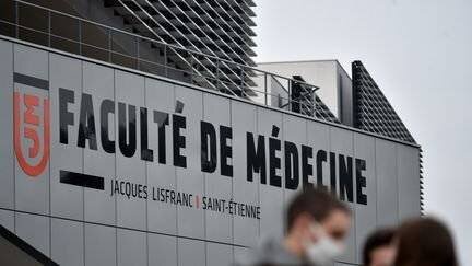 Des étudiants en médecine (photo d'illustration). (RÉMY PERRIN / MAXPPP)
