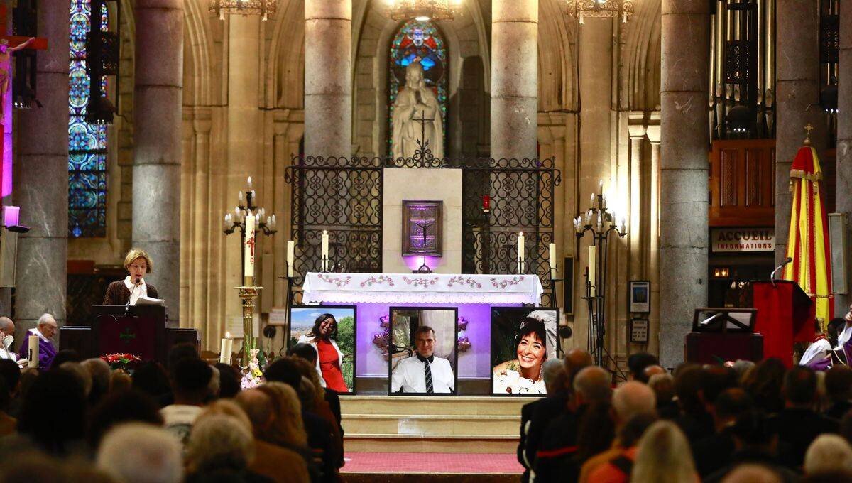 Cérémonie en hommage aux victimes de l'attentat
