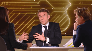 Emmanuel Macron parlant du Chat lors de son interview à France 2.
