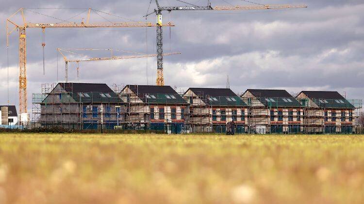 Le secteur immobilier en crise à cause des taux d'intérêt élevés