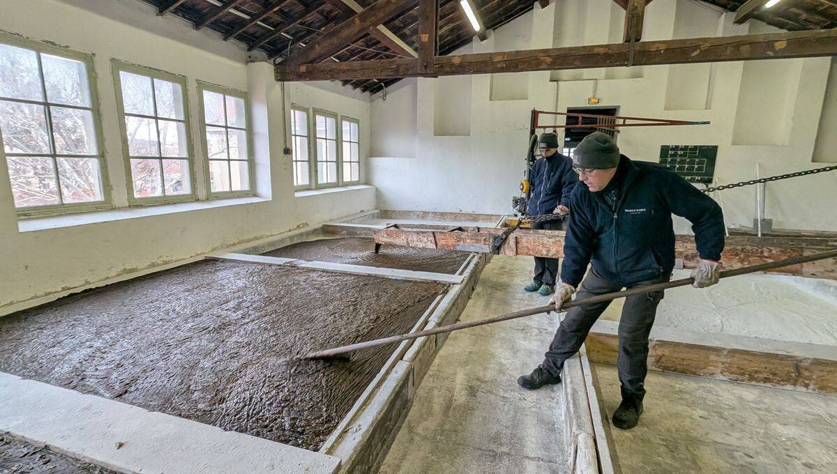 Jean-Pierre est maître savonnier depuis 30 ans.