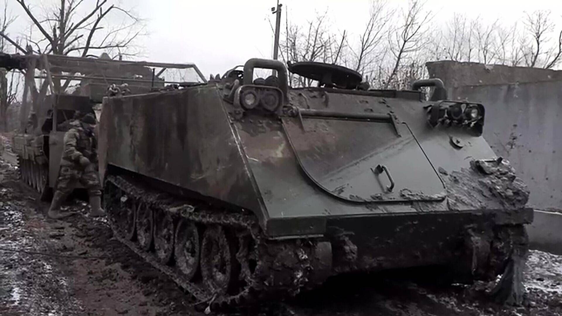 Destruction de blindés ukrainiens par des drones russes