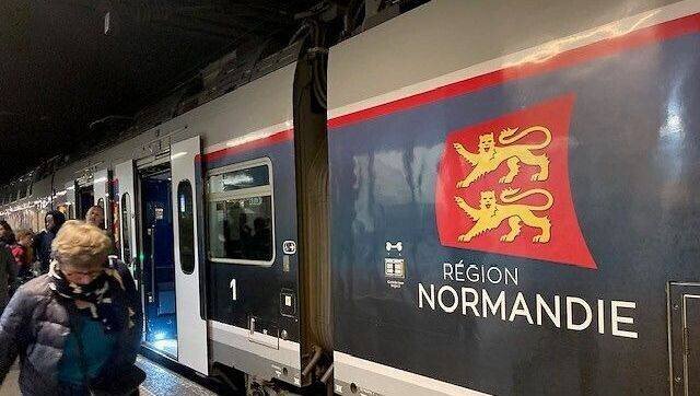Le train Nomad en gare de Rouen