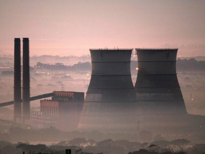 Tours de refroidissement d'une centrale électrique au Cap