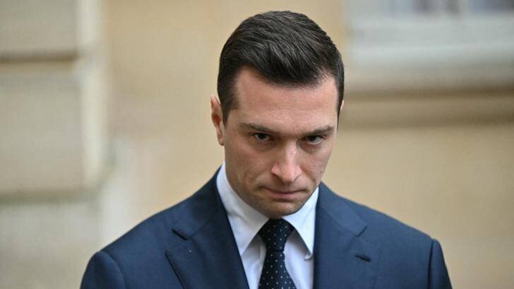 Jordan Bardella photographié à Matignon le 16 décembre
