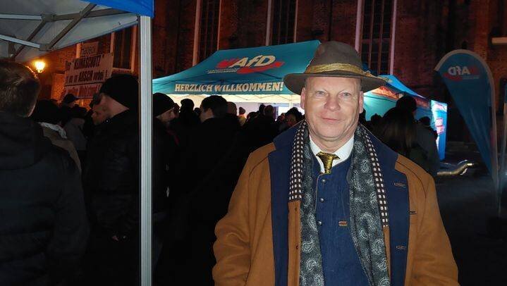 Michael à un meeting à Cottbus, février 2025.