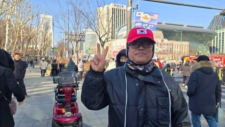 Manifestants soutenant le président déchu