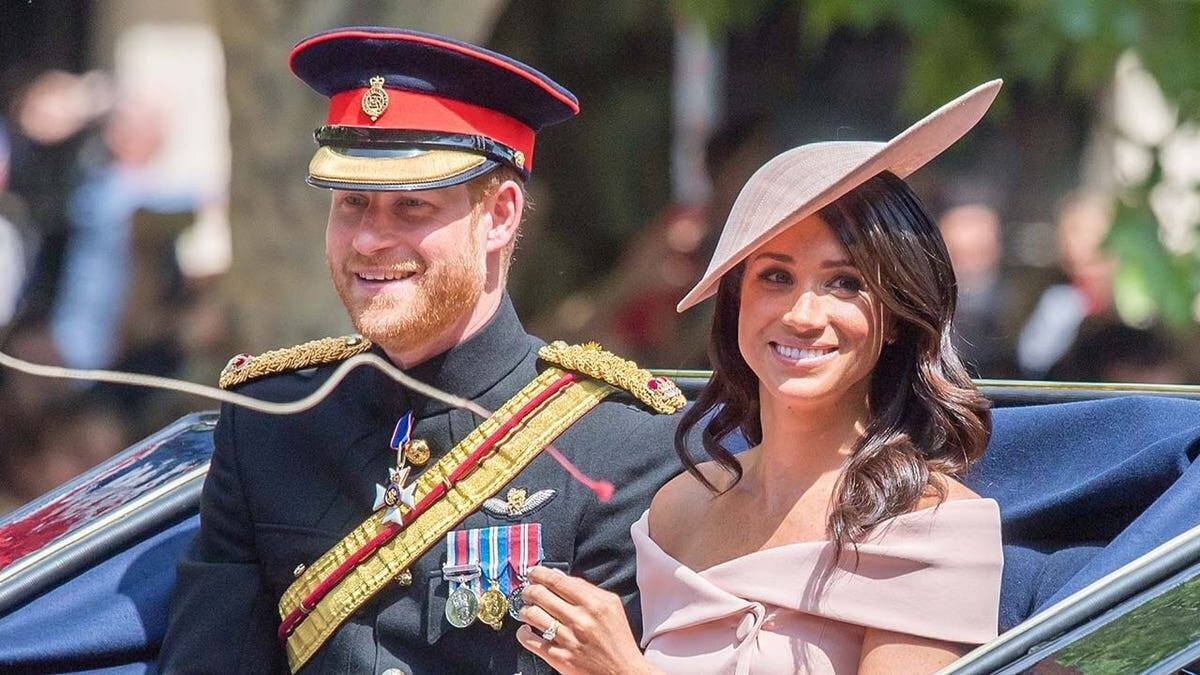Prince Harry et Meghan Markle en calèche