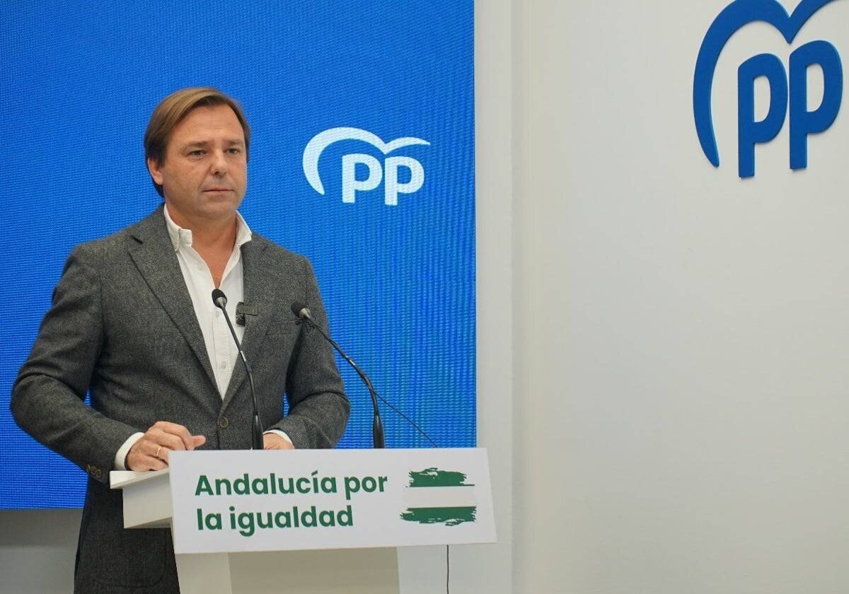 Antonio Repullo, en el acto del partido de ce mardi en Huelva
