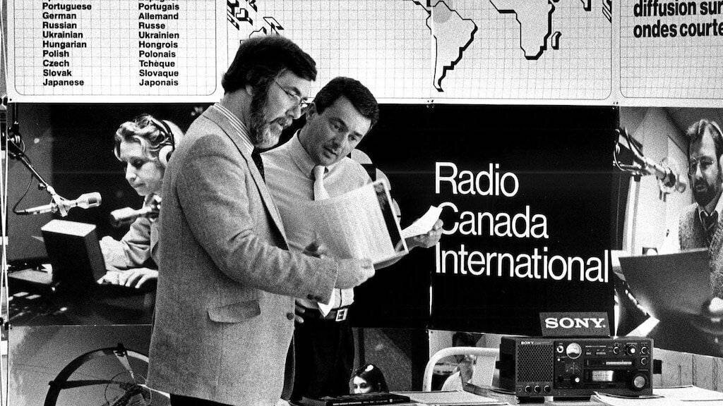 Ian McFarland, animateur de Shortwave Listener's Digest en 1986.