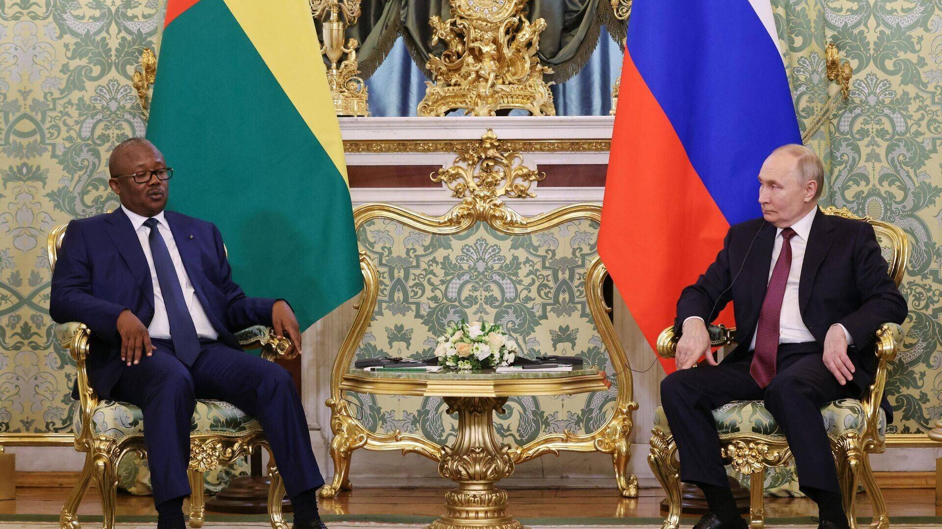 Vladimir Poutine et Umaro Sissoco Embaló