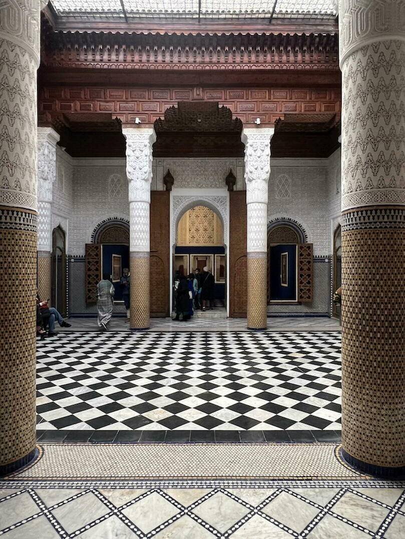 Le Musée des Confluences Dar El Bacha à Marrakech dévoile des photographies poignantes.