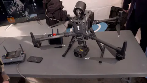 Drone utilisé pour repérer les passeurs en France