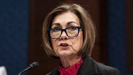 La gouverneure de l'Iowa, Kim Reynolds, lors d'une audition devant la Chambre des représentants, au Capitole, à Washington, le 5 février 2025. (AL DRAGO / GETTY IMAGES / AFP)