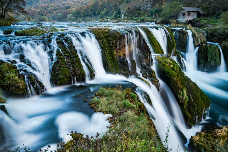 Les chutes de Štrbački Buk au nord-ouest de la Bosnie