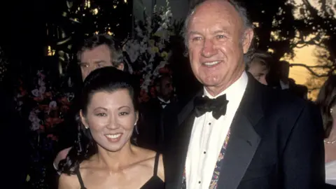 Gene Hackman et Betsy Arakawa lors des Oscars