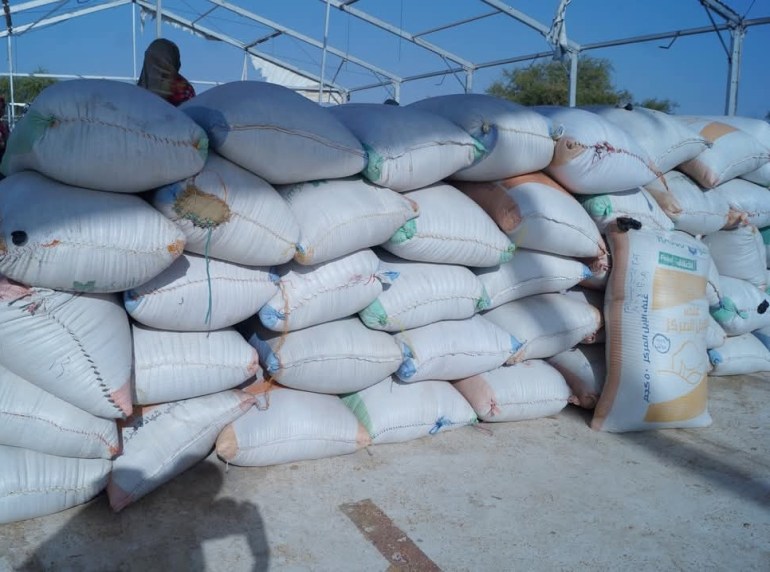 Agriculteurs fournissant des produits alimentaires de base