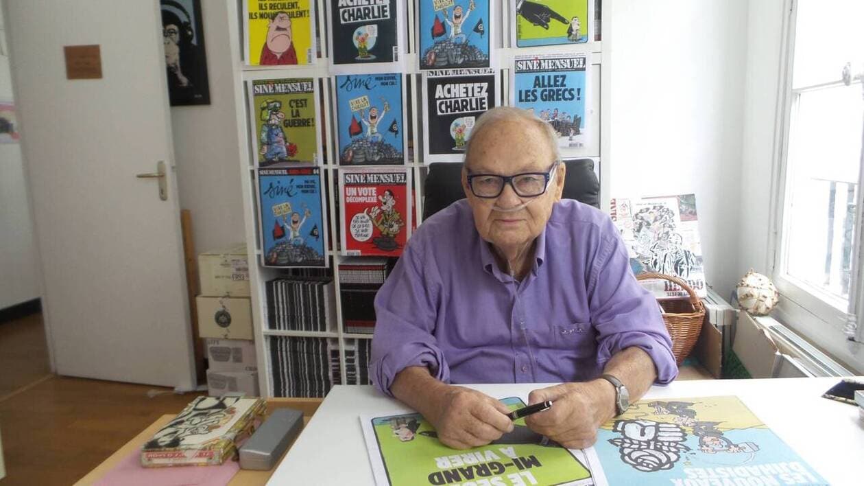 Maurice Sinet, dit Siné, ici dans son bureau, est décédé en 2016 à l’âge de 87 ans.