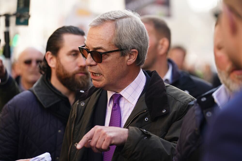 Farage et Lowe