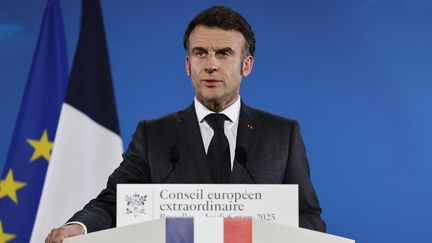 Emmanuel Macron lors d'une conférence de presse à Bruxelles