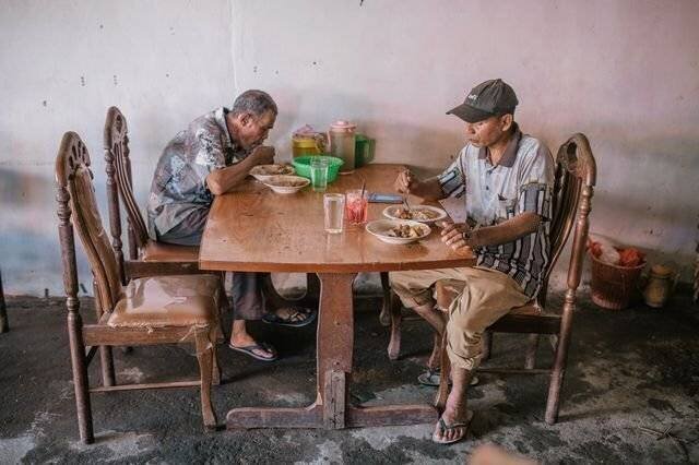 Mécanicien à Banda Atjeh