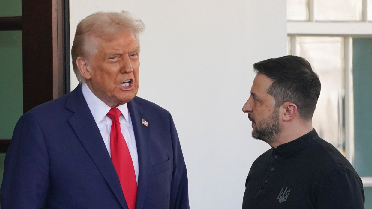 Le président ukrainien Zelensky et le président américain Donald Trump à la Maison Blanche avant le scandale politique