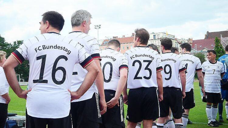 Bald auch mit dabei: AfD-Abgeordnete.