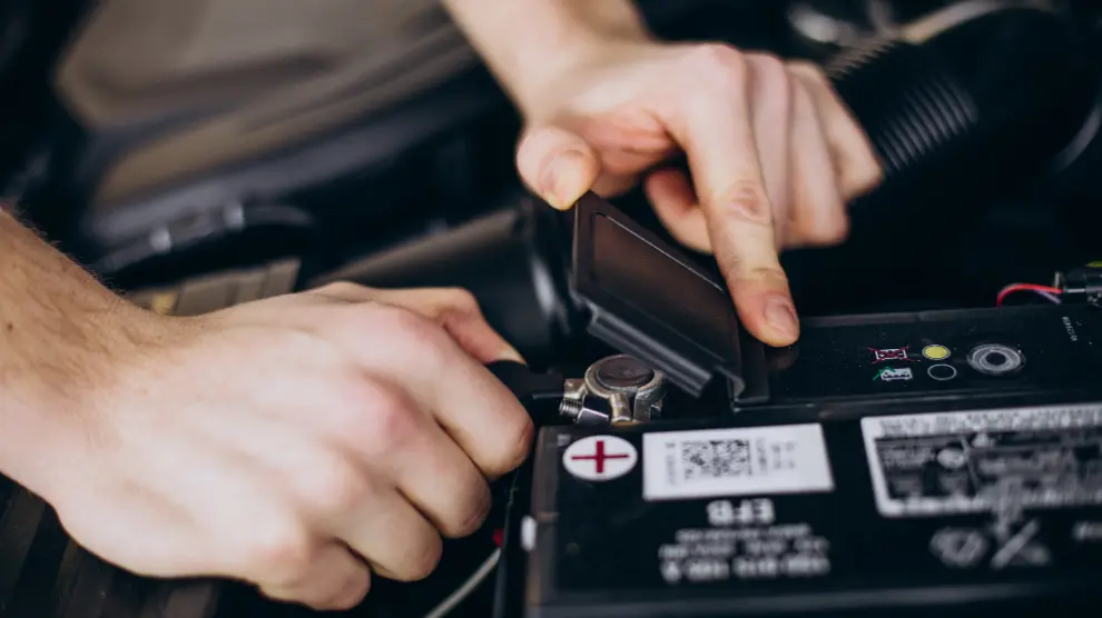 La avertencia de un mecánico sobre la batterie du coche: 'Seguirá con el mismo problema'