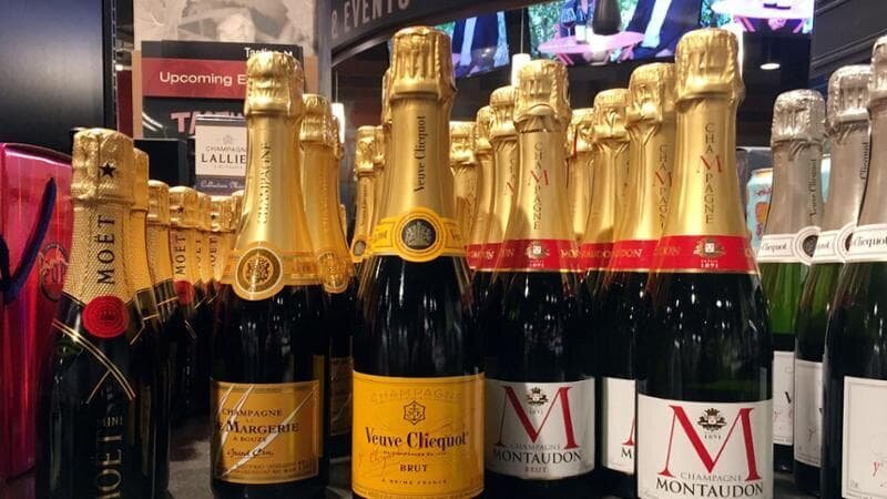 Trump veut colpire lo champagne