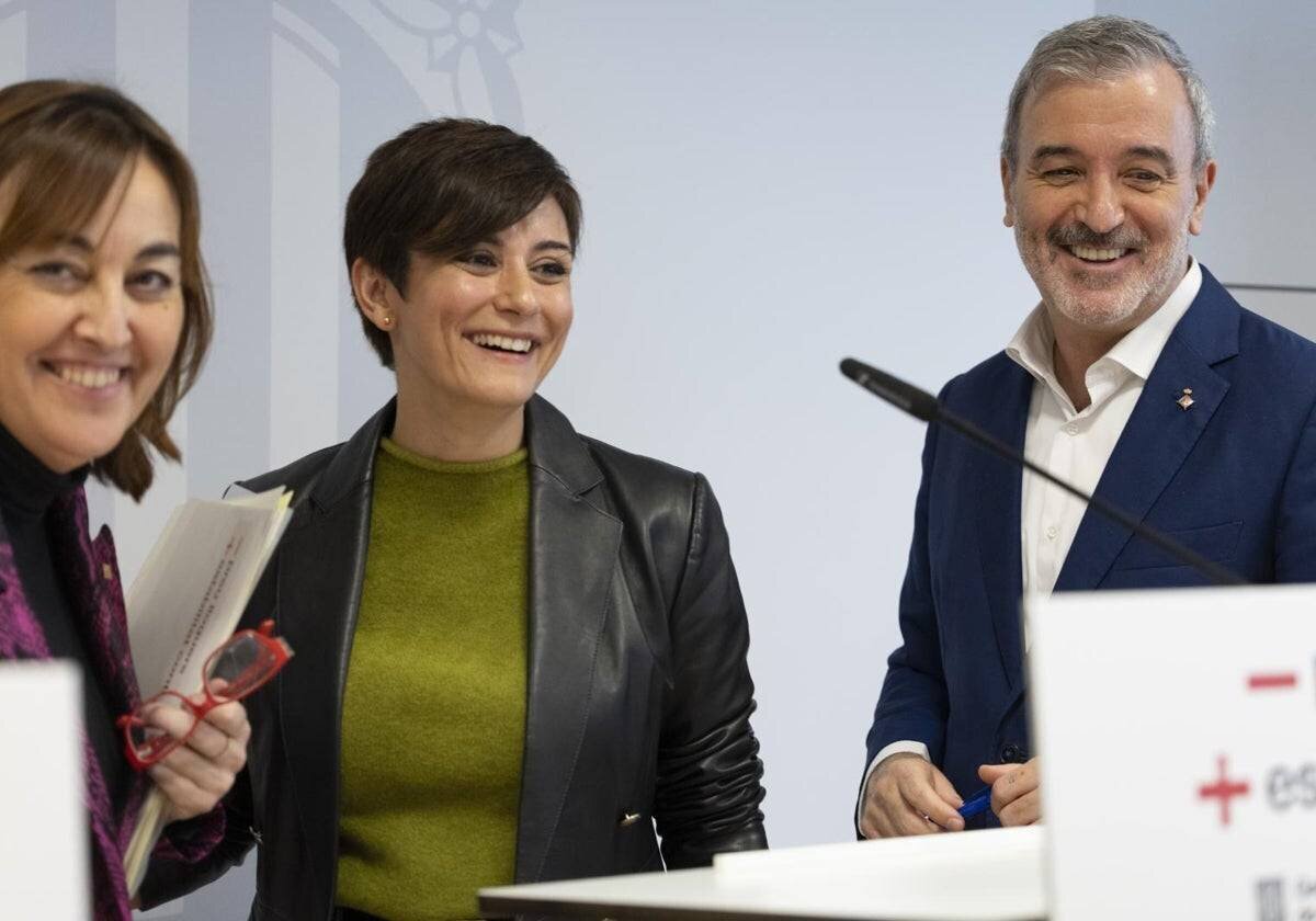 Paneque, Rodríguez et Collboni lors de la conférence de presse conjointe