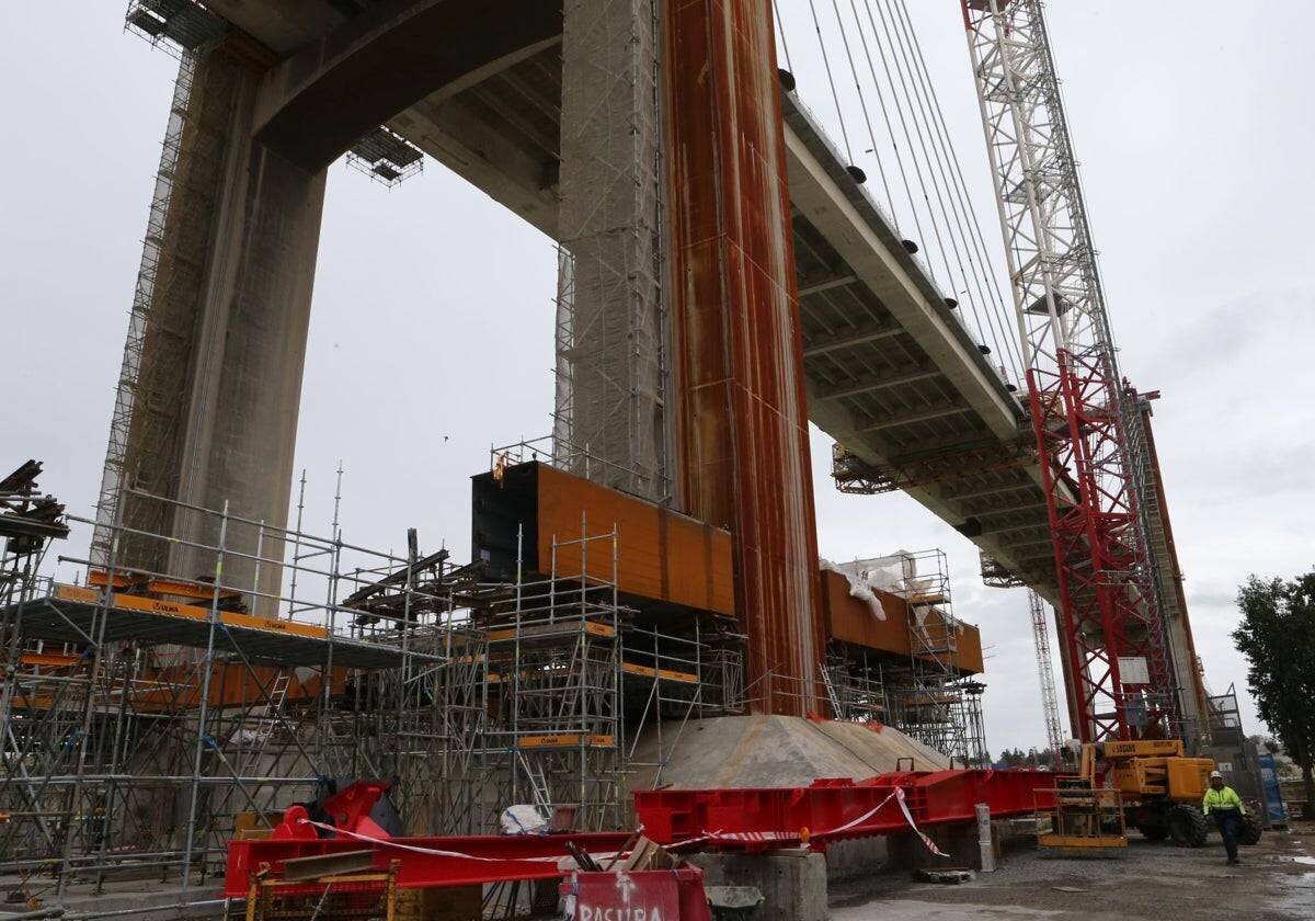 Image actuelle des travaux en cours au Pont du Centenaire