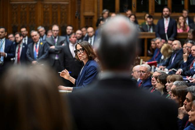 Liz Kendall, la ministre du travail et des retraites, à la Chambre des communes, à Londres, le 18 mars 2025.