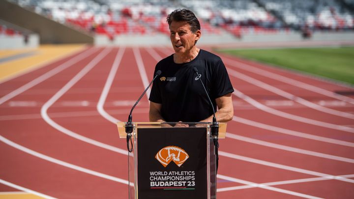 Sebastian Coe, le 15 juin 2023 lors d'une conférence de presse à Budapest. (ZOLTAN BALOGH / MaxPPP)