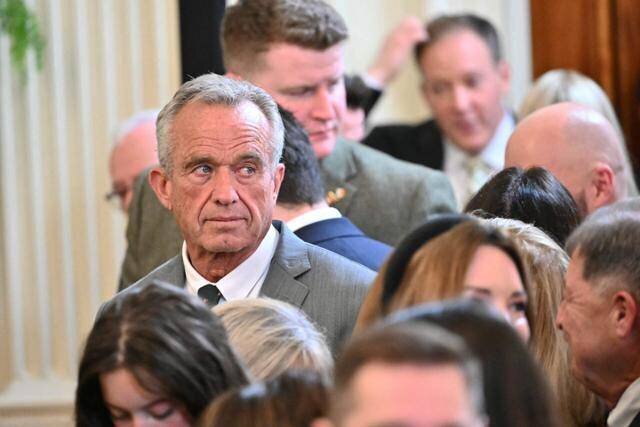 Le ministre de la Santé des États-Unis, Robert Kennedy Jr., lors d’une réception à la Maison-Blanche, le 12 mars 2025.