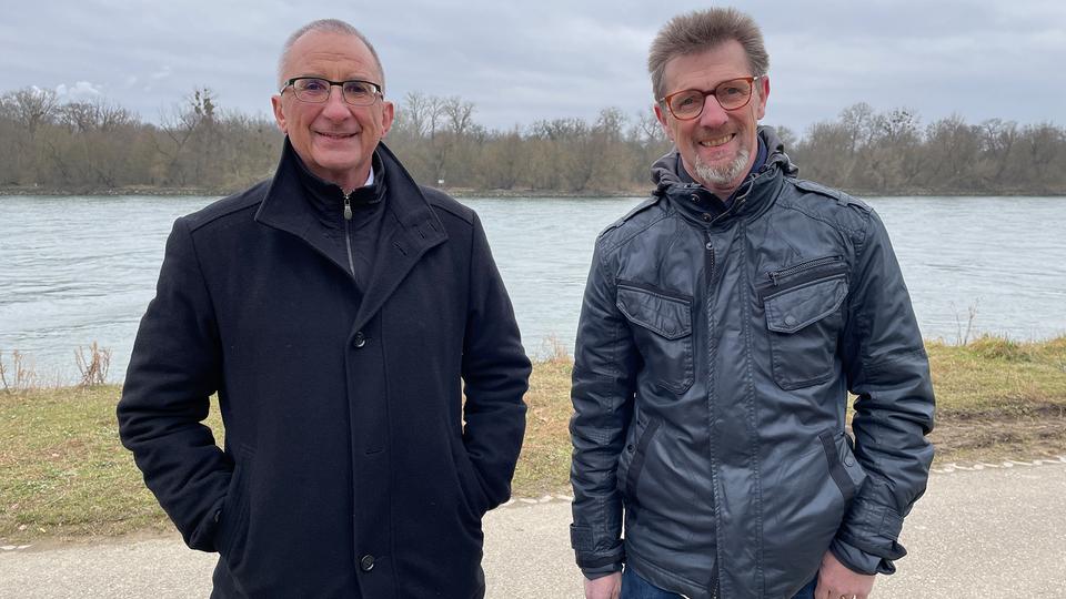 Thomas Mösl (links), Vorstand der Technischen Werke Ludwigshafen, und Rainer Barchet, Projektleiter für le geplante Wasserwerk. | Ulrike Brandt, SWR Thomas Mösl et Rainer Barchet