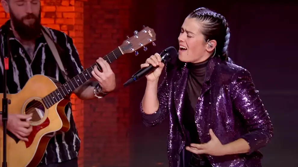 Isabel Aaiún surprend une fan héroïque