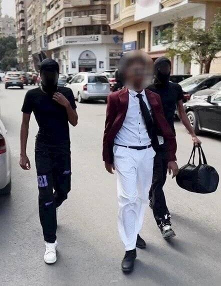 Les hommes masqués arrêtés