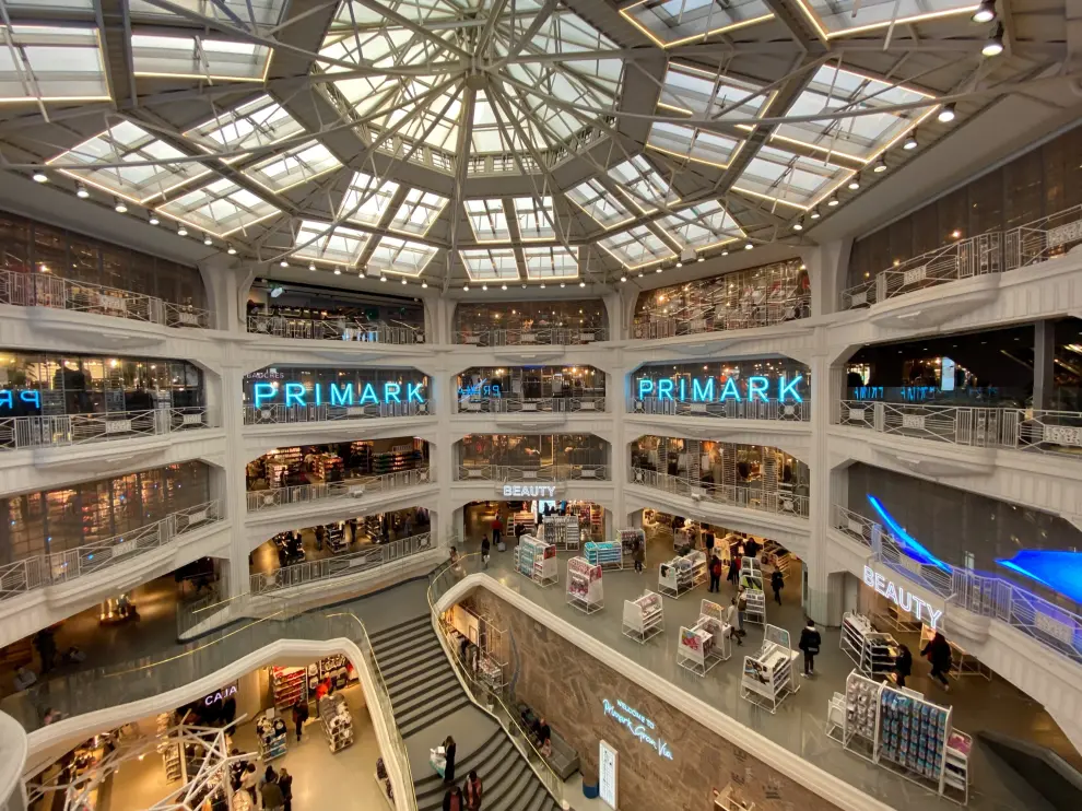 Magasin de cinq étages Primark Gran Vía.