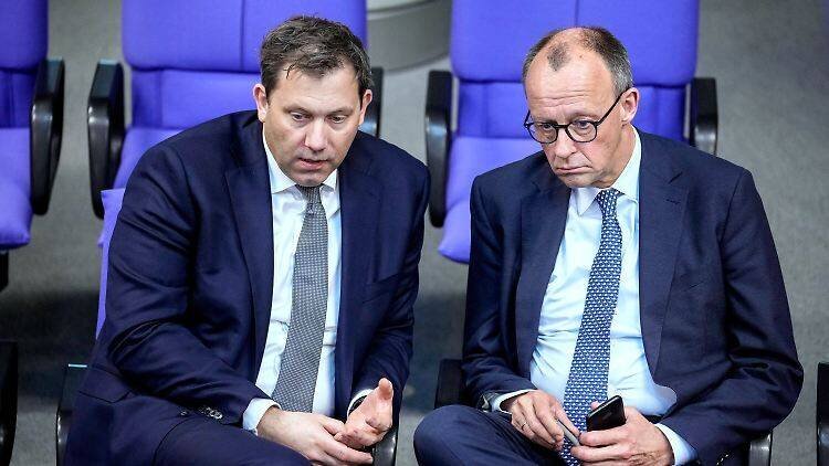 Les chefs de parti de la SPD et de la CDU, Lars Klingbeil et Friedrich Merz, ont sans doute encore un long chemin à parcourir.