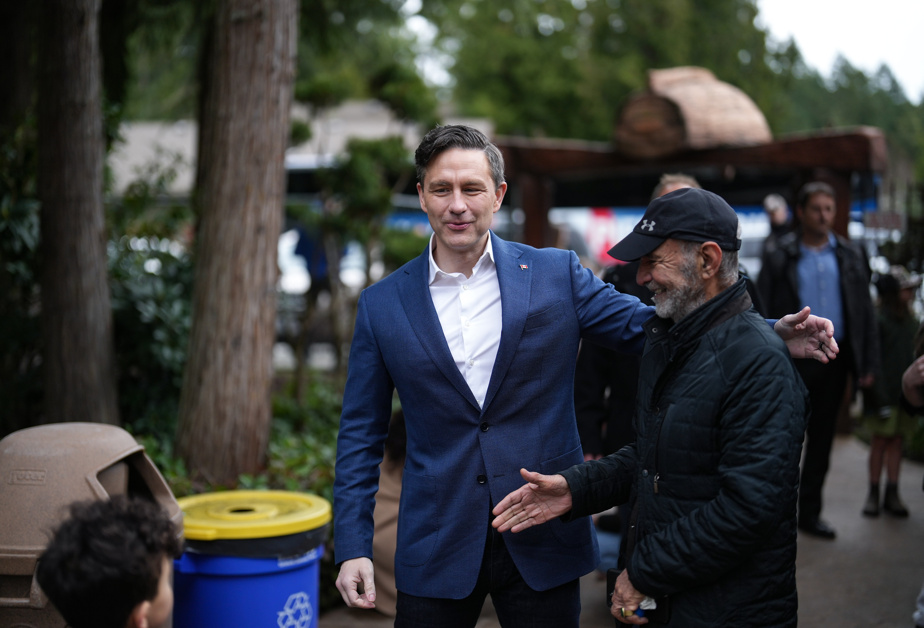 Pierre Poilievre, chef conservateur canadien, lors d'un arrêt de campagne