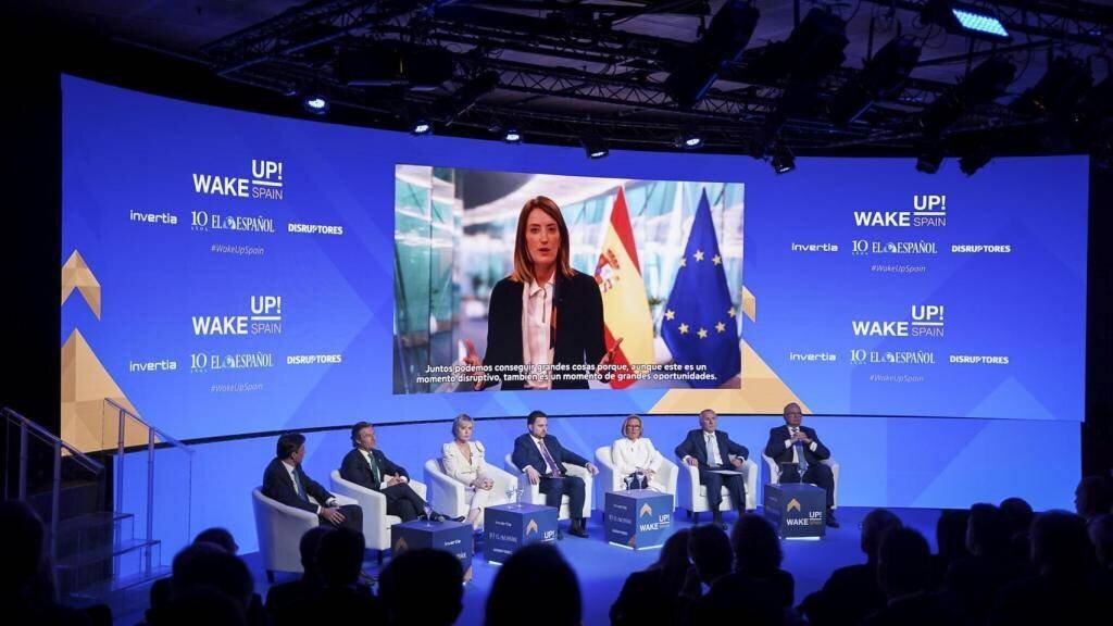 Roberta Metsola, presidenta del Parlamento Europeo, desde Bruselas.
