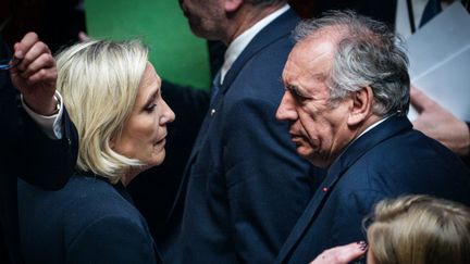 Marine Le Pen et François Bayrou à l'Assemblée nationale
