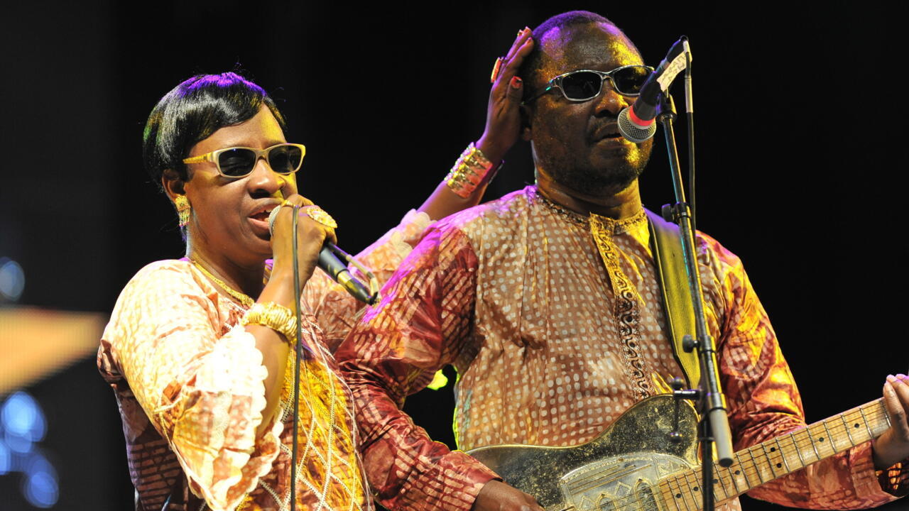 Amadou Bagayoko et Mariam Doumbia en concert à Abidjan