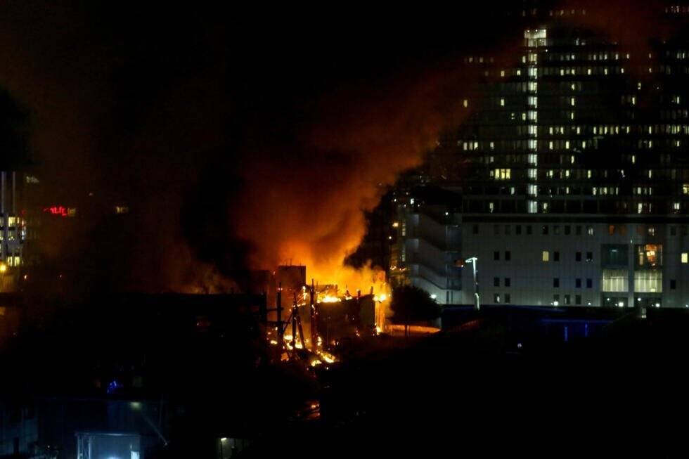 Incendie dans un centre de déchets dans le 17e arrondissement de Paris, le 7 avril 2025.