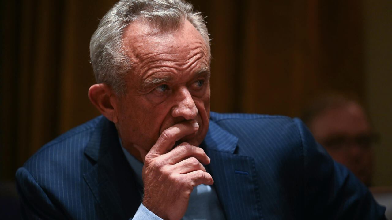 Le ministre américain de la Santé Robert Kennedy Jr, le 26 février 2025 à la Maison Blanche, à Washington